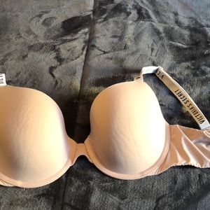 Victoria’s Secret bra